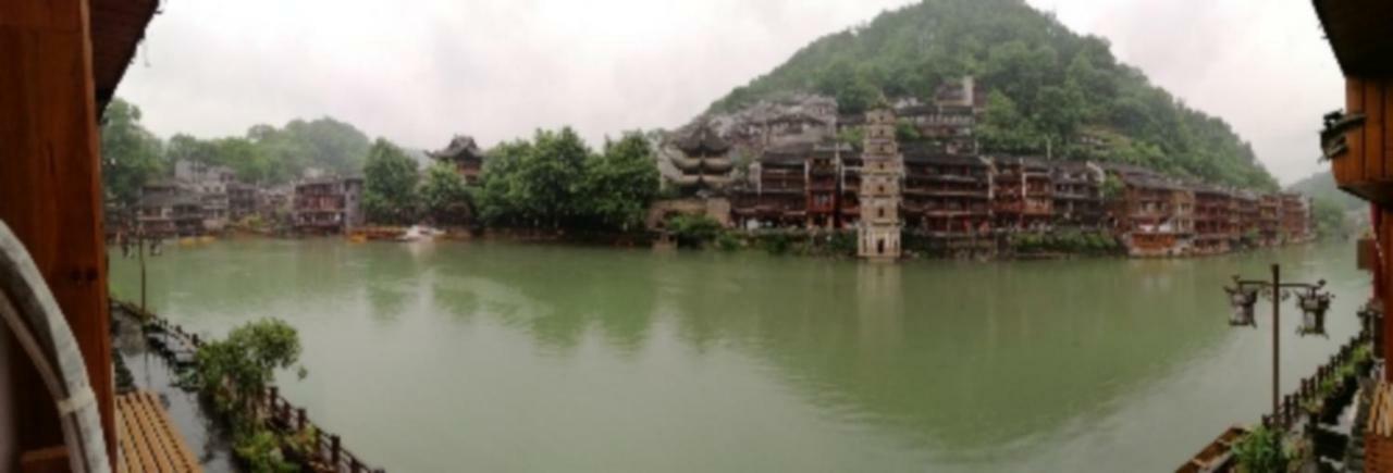 沱江缘民宿 Fenghuang Zewnętrze zdjęcie